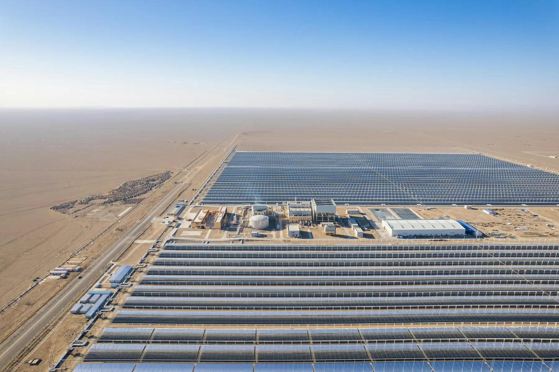 Centrale solaire vue du ciel